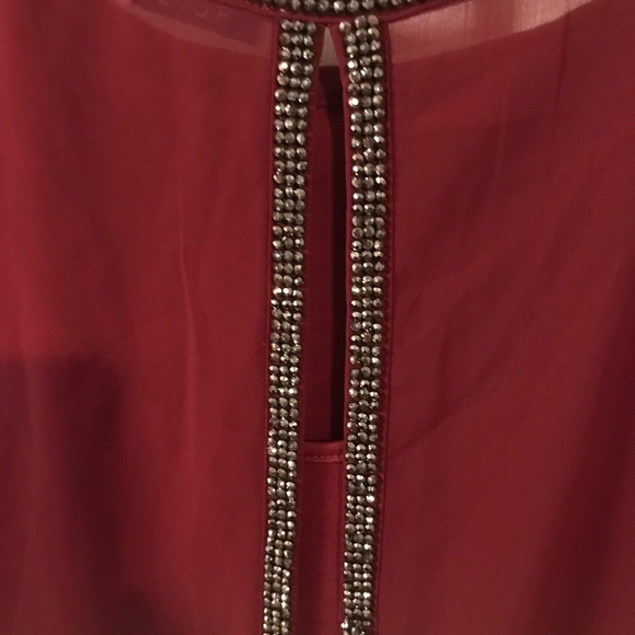 Festive top. - Picture 4 of 8